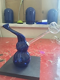 Cam Renkli Mavi Sulu Tütün İçindir